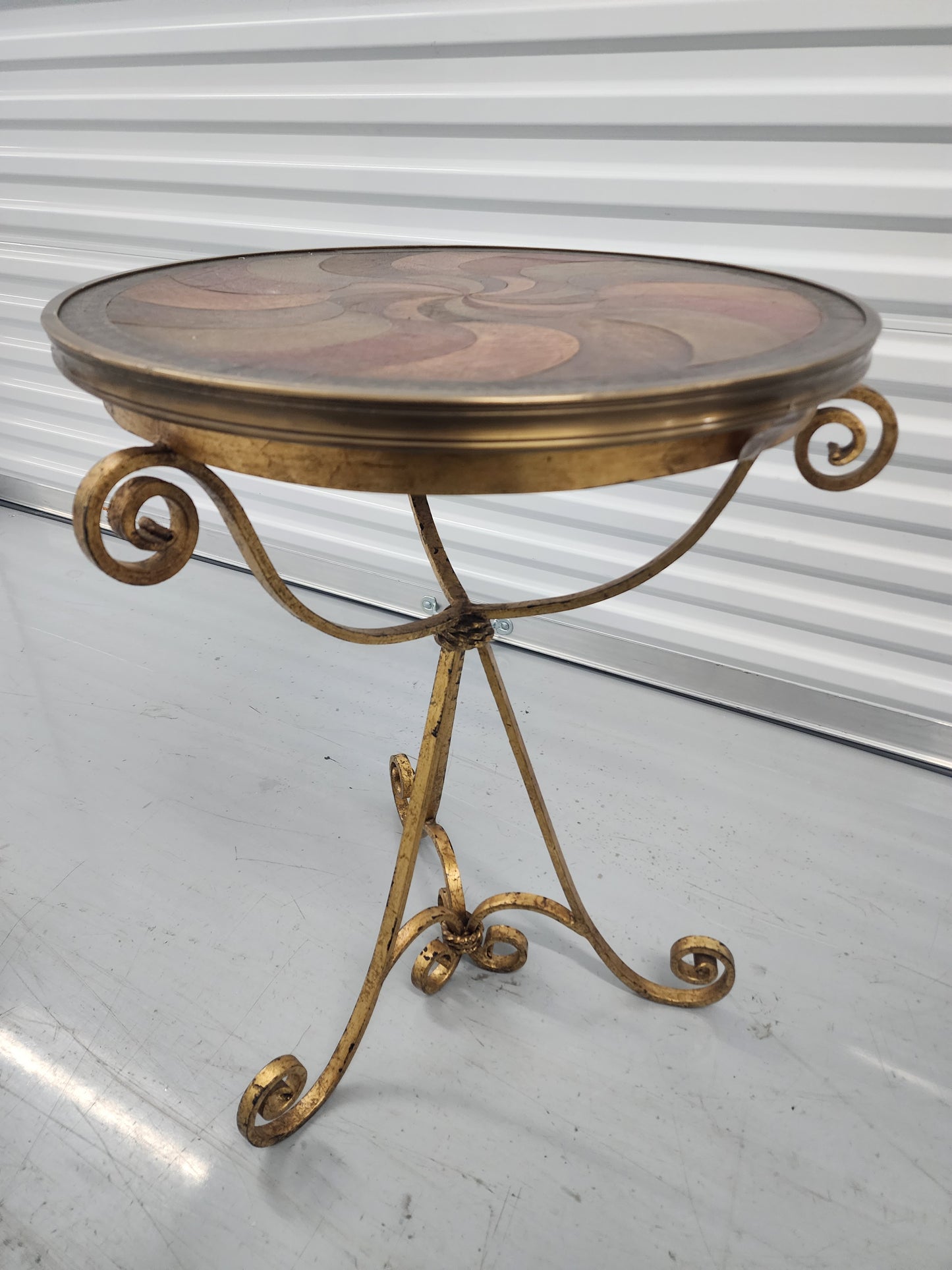 Accent table painted top metal gold toned base