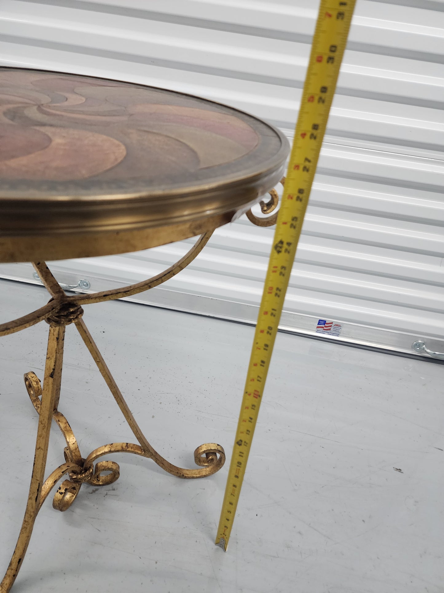 Accent table painted top metal gold toned base