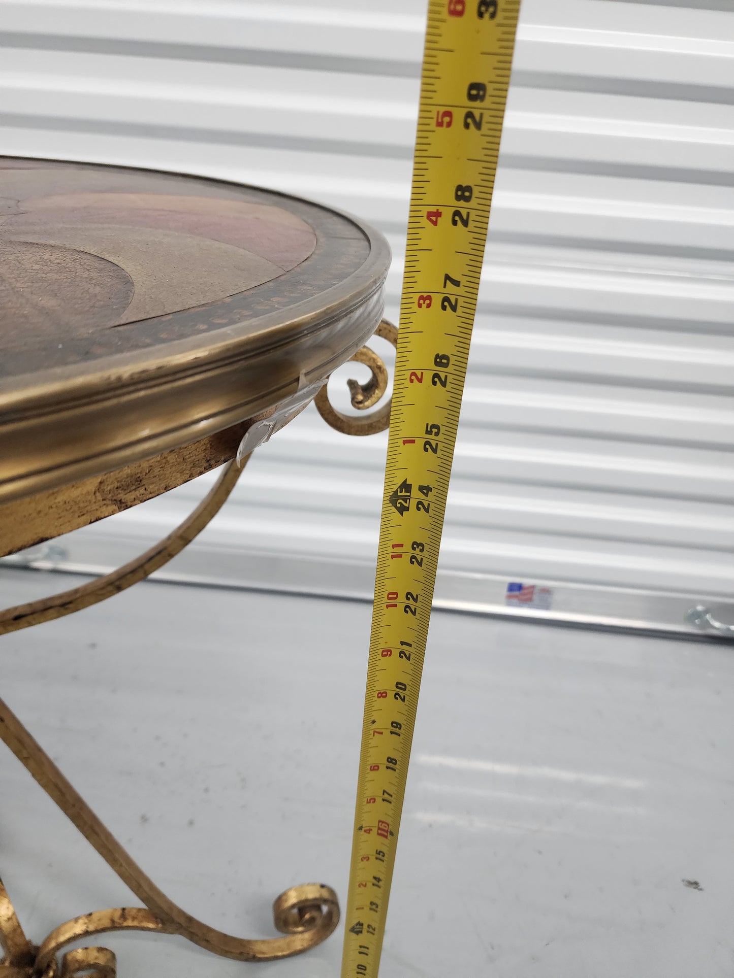 Accent table painted top metal gold toned base