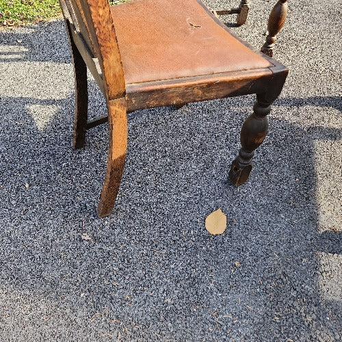 Art Nouveau Dining table with hidden leaves and 3 chairs Vintage